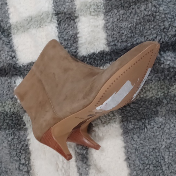 Dolce Vita Boots | NEW Women's Dee Brown 6-6.5 Suede Kitten-Heel Ankle Booties - Picture 10 of 16